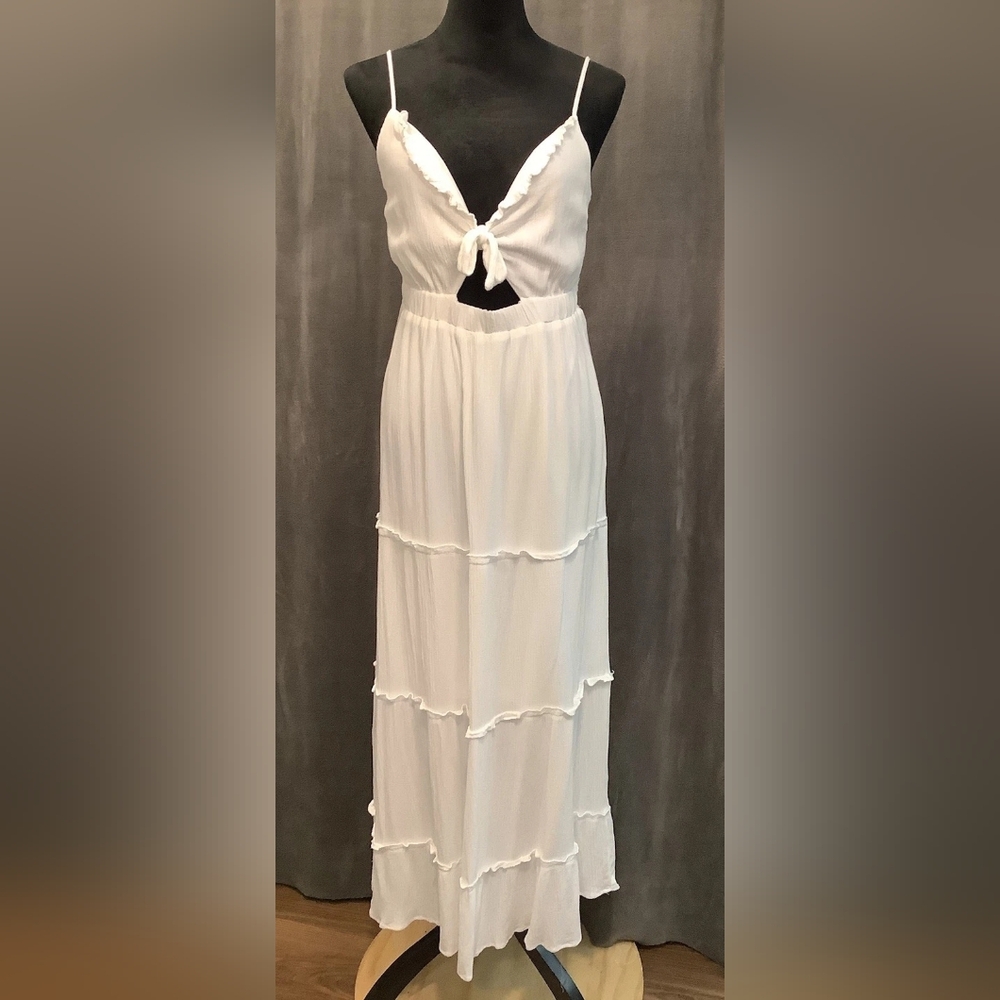 Elegant White Maxi Dress